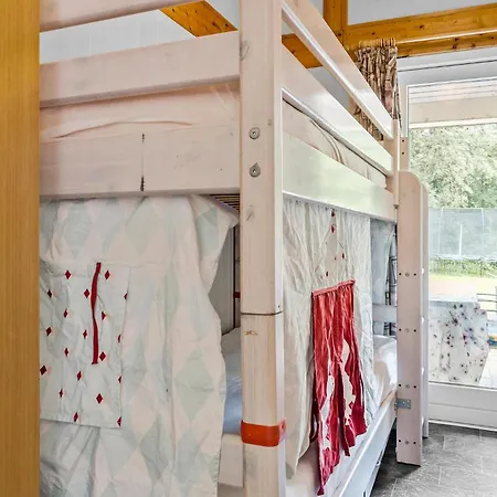 Holiday home Cozy In With Wifi *