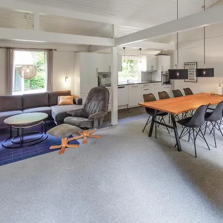 Holiday home Cozy In With Wifi *