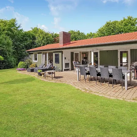 Cozy In With Wifi Holiday home Spottrup